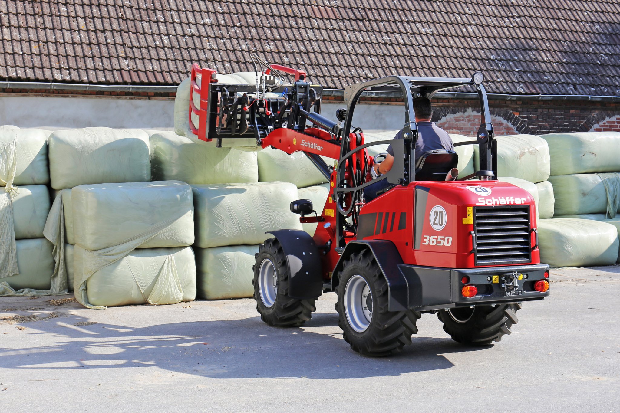 Compact loader 3650 Image 4